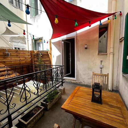 Escapade A Lourdes Dans Beau T2 Avec Terrasse - Proche Gare Et Centre Ville Екстер'єр фото