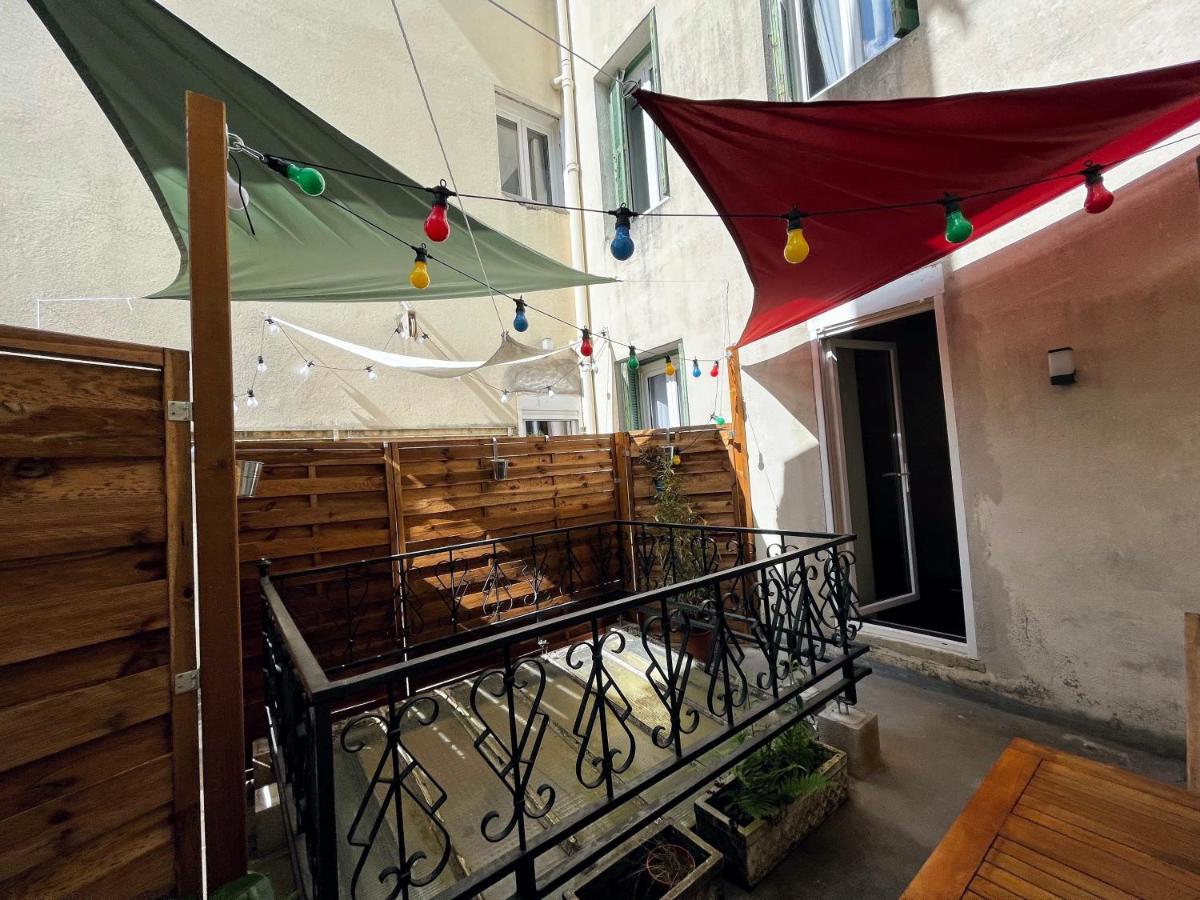 Escapade A Lourdes Dans Beau T2 Avec Terrasse - Proche Gare Et Centre Ville Екстер'єр фото